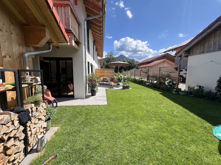 Alpenhaus Am Brauneck: Bergblick, Sauna, Kamin. - Wackersberg