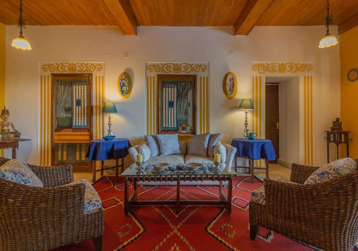 Living room image 3