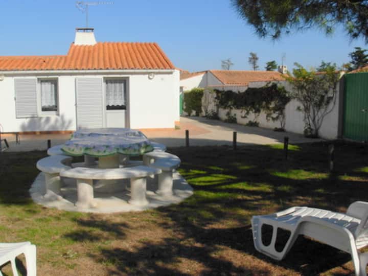 Maison 6/8 Couchages, Jardin Et Stationnement - La Flotte