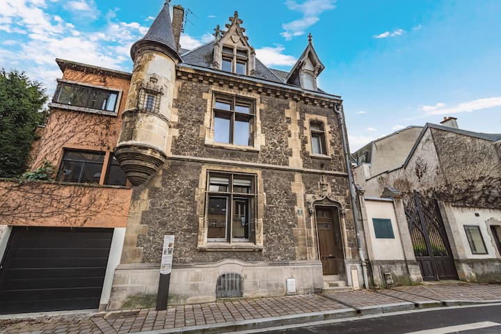 Léchauguette-maisondestournelles#cathedralereims - Reims