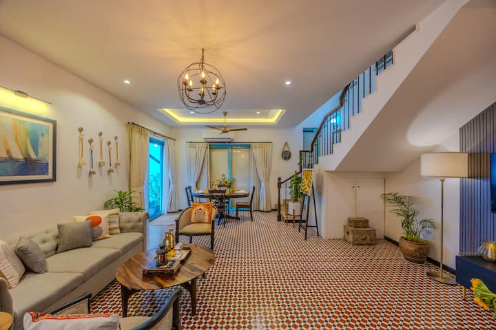 Living room image 2