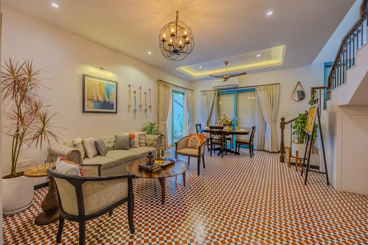 Living room image 8