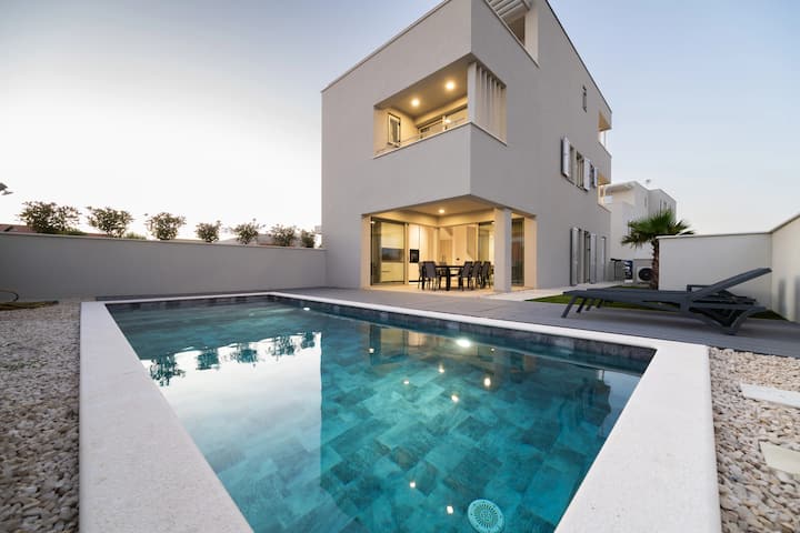Luxury Villa Dina 1 In Privlaka With Private Pool - Vir