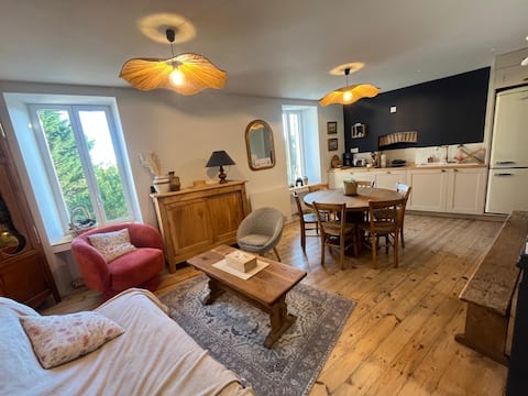 Annonce Airbnb populaire: The little pink sandstone house "Ti Lulu" à Erquy