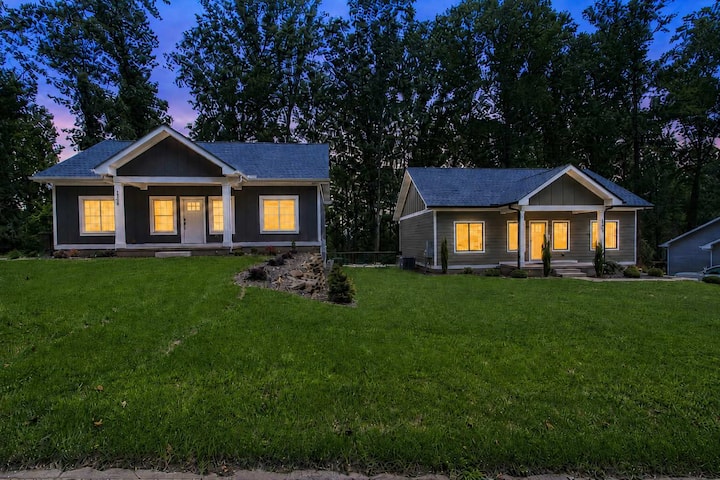 Private Retreat Compound | Sleeps 16 | Free Tix - Hendersonville, NC