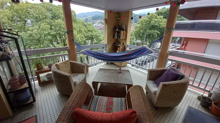 Grand T3 Avec Balcon Cœur Sallanches Et Chat Câlin - Sallanches