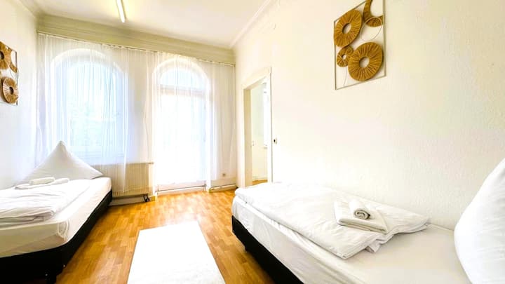 Geräumige 6 Zimmer Wohnung Für Bis Zu 12 Personen - Stein