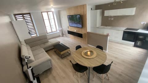 Successful Airbnb property: Charming two-room apartment in the old town in Boulogne Sur Mer