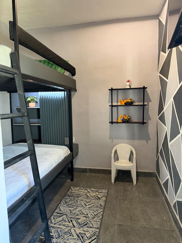 * Additional room with a bunk bed, ideal for children, family, or friends. A comfortable and functional space that provides greater accommodation capacity without sacrificing privacy, perfect for sharing a comfortable and pleasant stay.