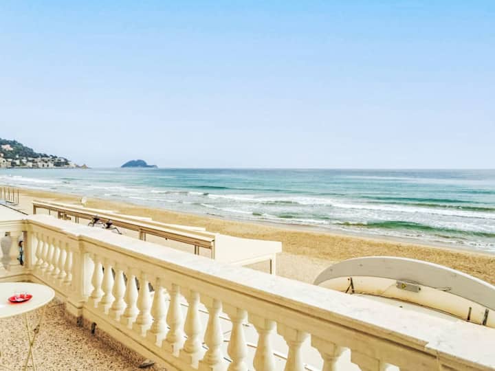 Casa Sulla Spiaggia By Interhome - Alassio