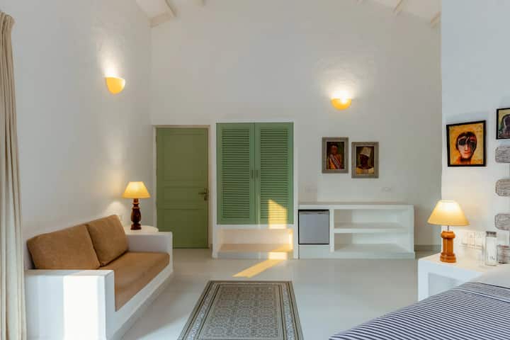 Living room image 3