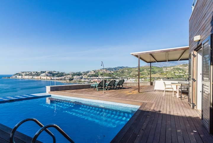 Fantástica Villa Con Vista Panoramica Al Mar - Almuñécar
