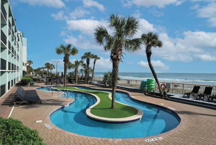 3 Oceanfront Havens | Outdoor Pool | Free Parking - Myrtle Beach, SC