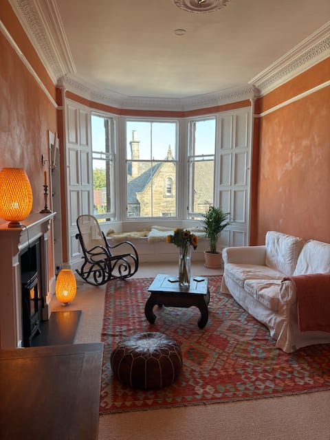 Popular Airbnb listing: Beautiful apartment directly by Portobello beach in Portobello