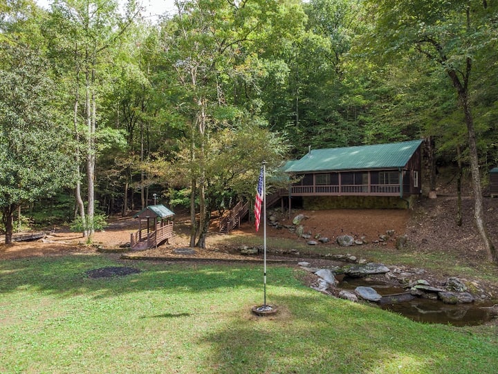 Cozy 2 Bedroom Cabin At The Foot Of The Mountain - Chatsworth, GA