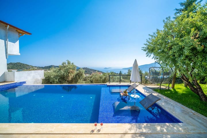 Kaşkalkanbahçelidenizmanzaralıvilla - Kalkan