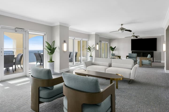 A Spacious Two Bedroom In Picturesque Florida! - Fort Lauderdale, FL