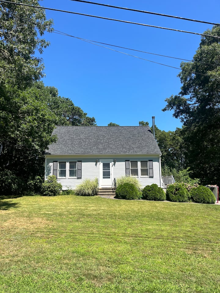 Cape Cod Retreat: King Suite, Large Deck/fire Pit - Falmouth