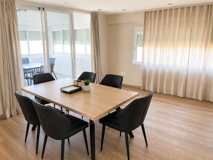 Apartamento En Primera Línea De Playa - El Perelló