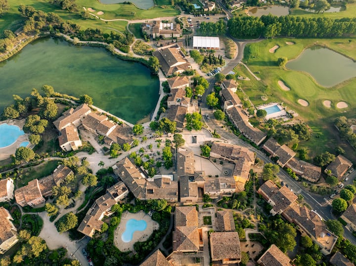 Lac Sur Place | Accès Piscines | Jardin Privé - Lambesc