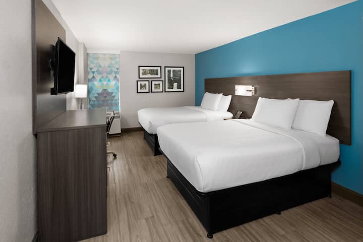 Qstay Double Bed & Breakfast - Sugar Land, TX