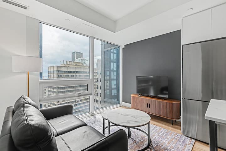 1 Bed/1 Bath Premium Suite - Le Livmore - Montreal