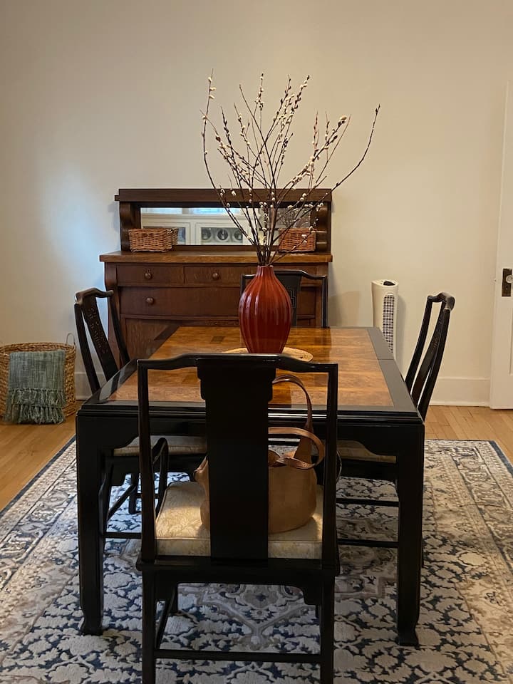 Spacious, Squirrel-hill Stunner! - Pittsburgh