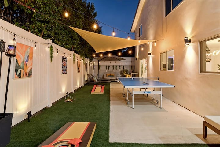 Quiet Canyon Luxury 4br | Ping Pong & Bbq - Calabasas, CA