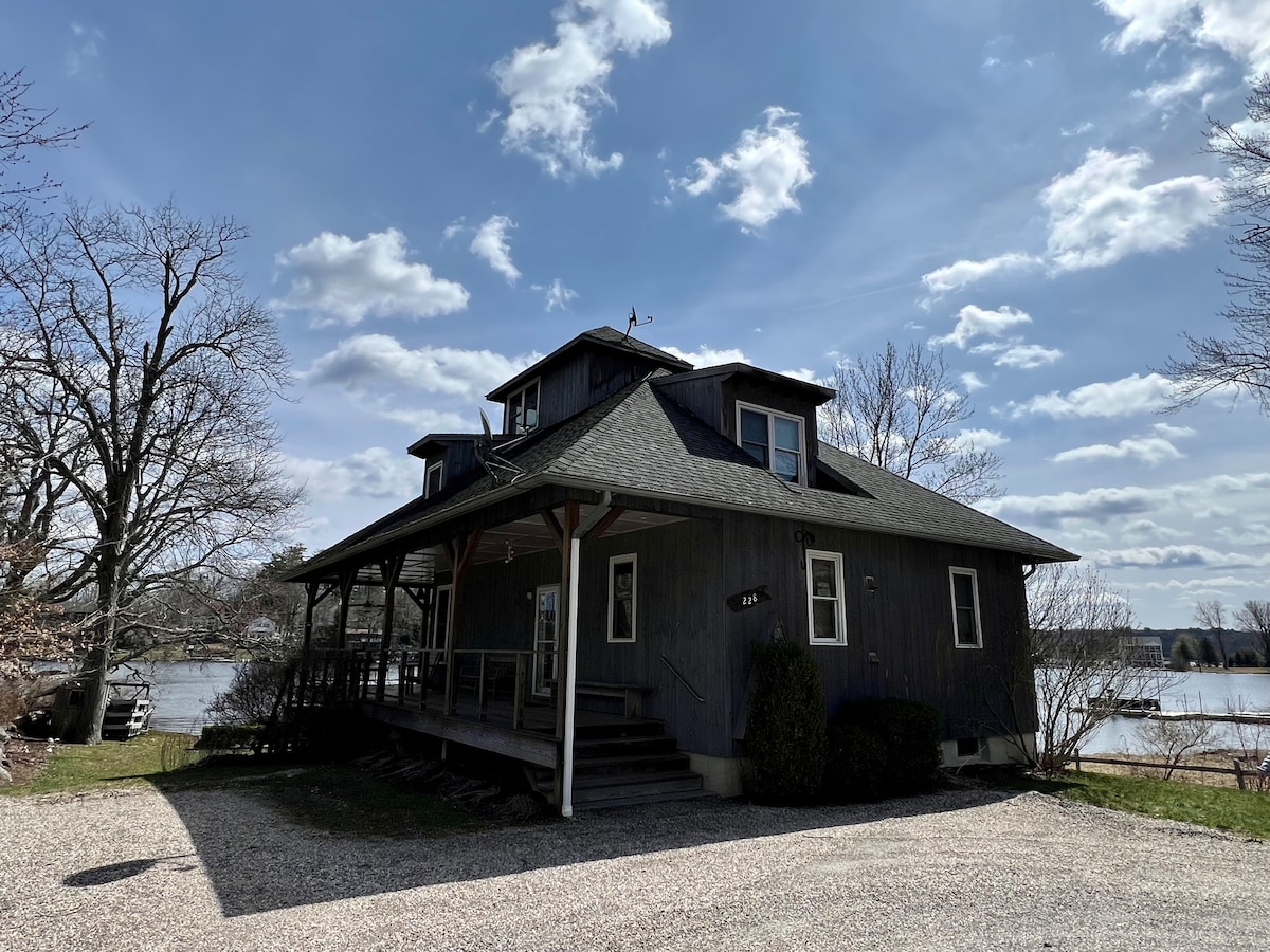 Bantam Lake Waterfront Retreat with Private Beach Houses for Rent in