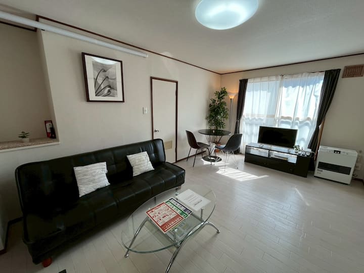 103南区２ldkの広々な部屋65㎡最大8名無料駐車場完備 - 에니와시
