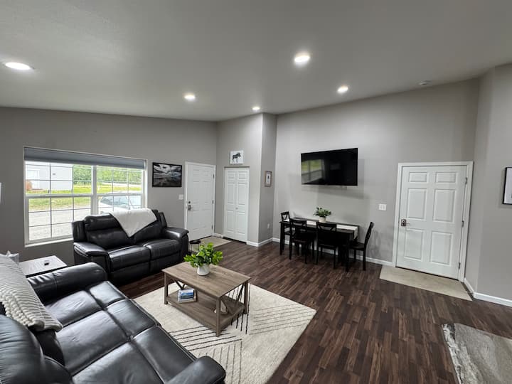 The Northern Nest - Wasilla, AK
