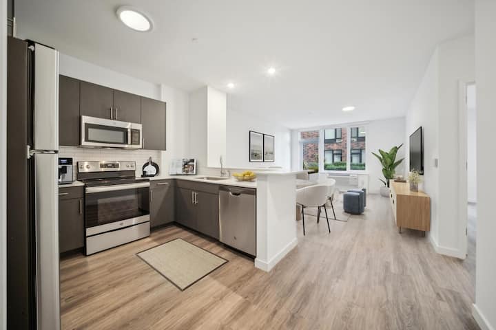 Modern Luxury Retreat Minutes From Manhattan - Norwood - Bronx NY