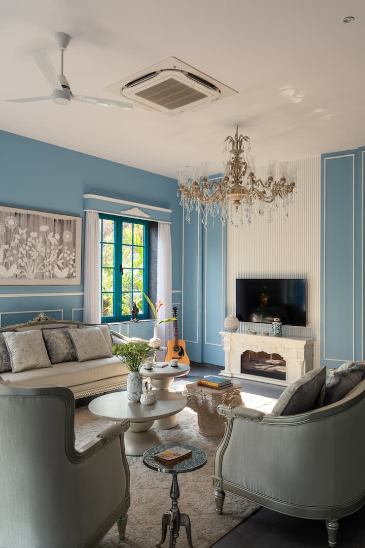 Living room image 4