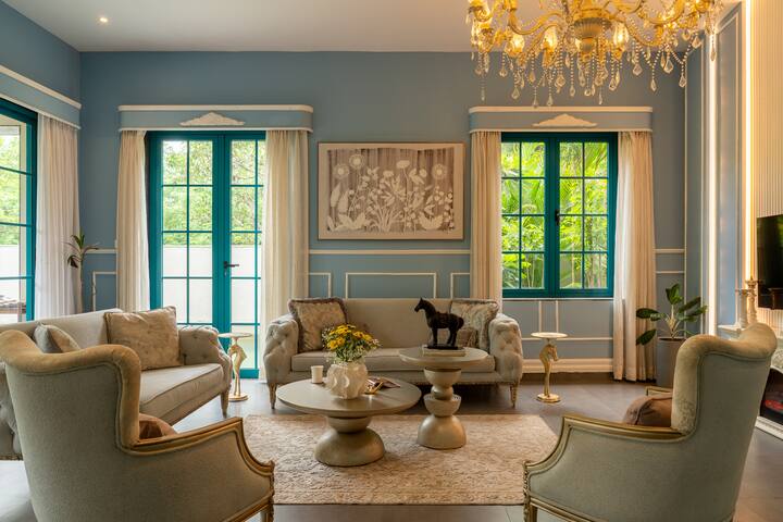 Living room image 7