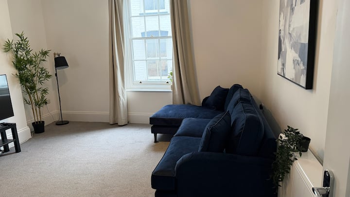 Teignmouth Coastal Maisonette With Rooftop Views - Teignmouth