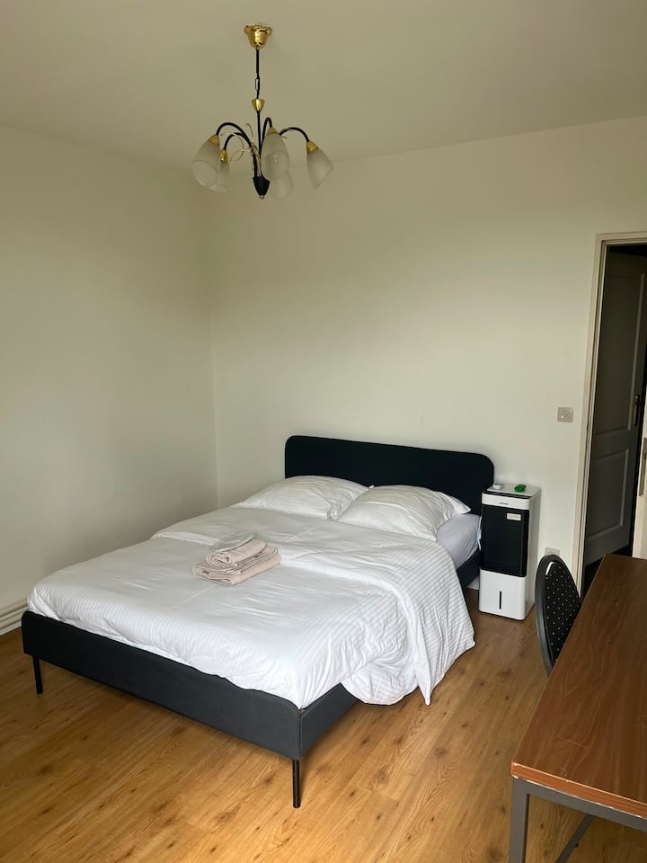 Basic Business Accommodation - Geel