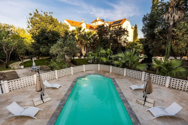 Château La Tour Apollinaire-the Baron's Apartment - Perpignan