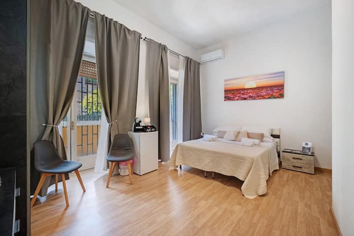 Home Joséphine - Camera 1 - Tripla - Caserta