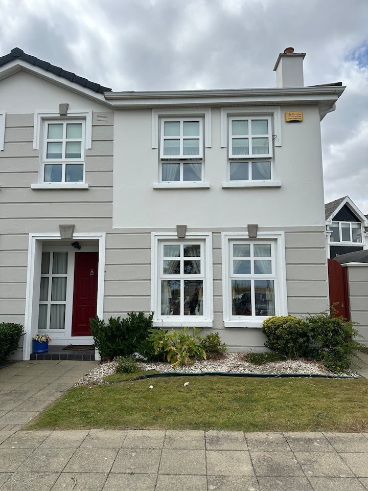Mayfair Luxury Coastal Living - Heart Of Malahide! - Donabate