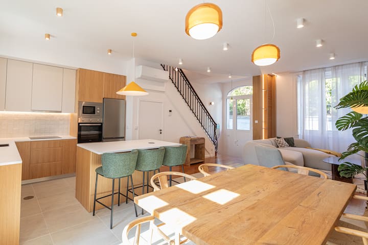 Golden Hour | Luxury T4 For Families & Groups - Porto