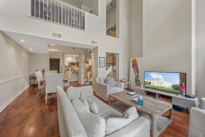 Fully-furnished 3 Bedroom, 3 Bathroom - Bethesda