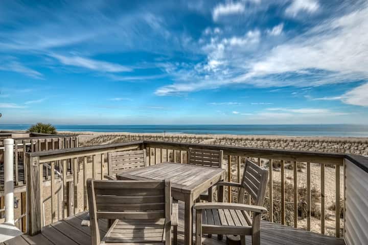 Spacious 2br Oceanfront 2nd-floor | Deck - Tybee Island, GA