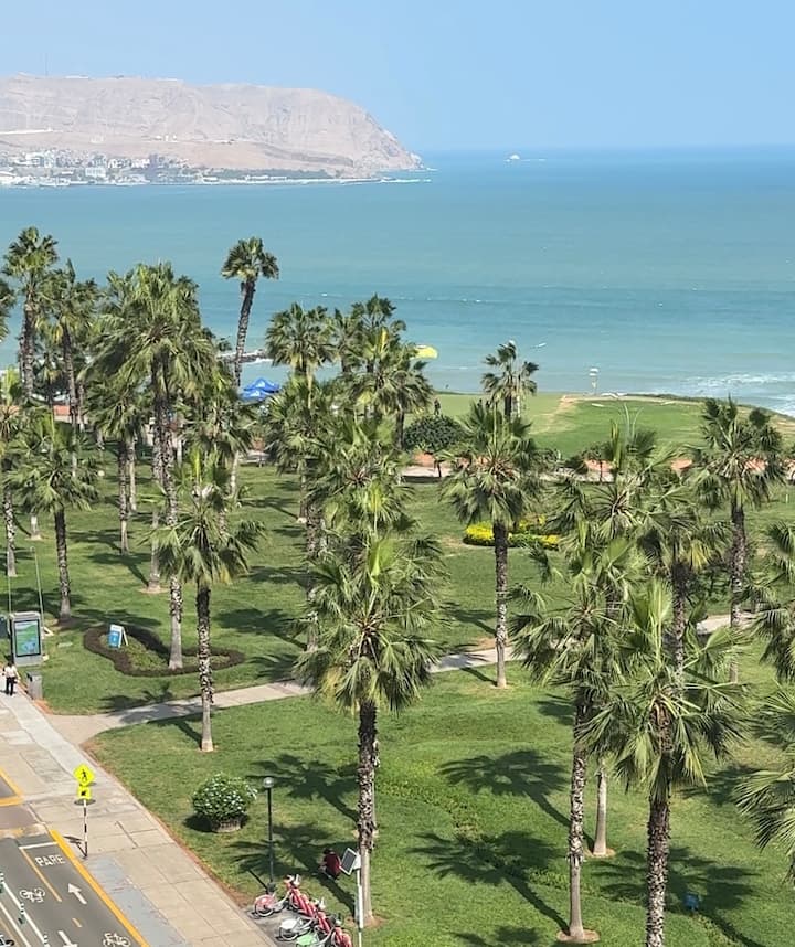 Casa Vista | Ocean View In Miraflores | Sleeps 8 - Lima