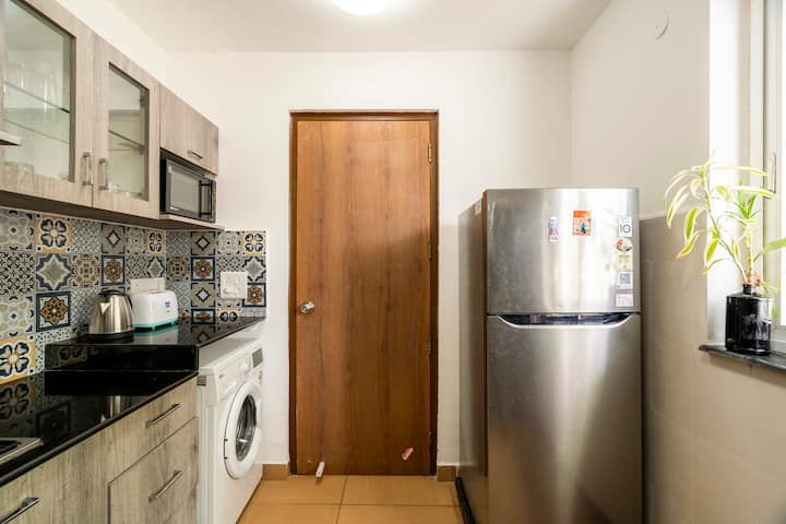 Full kitchen image 3