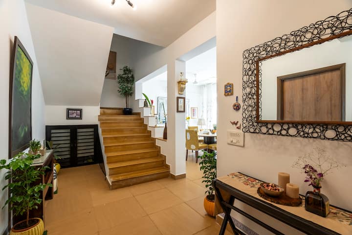 Living room image 2