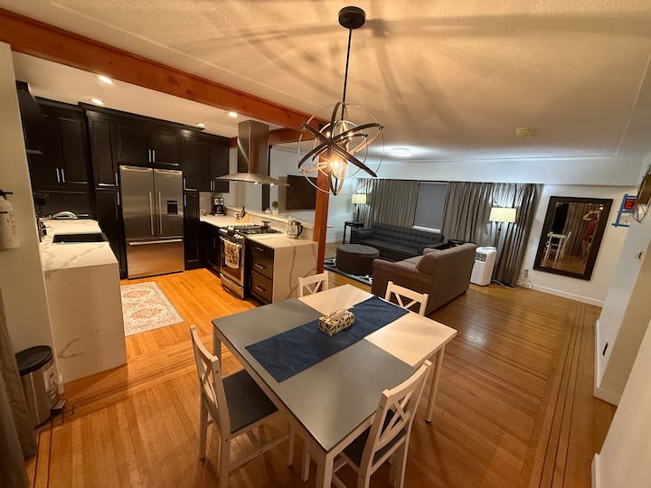 Spacious Maple Ridge Home Near Golden Ears Park - Maple Ridge