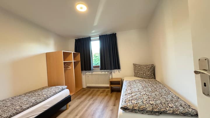 Unterkunft In Erlangen Für Monteure Studenten Wg - Herzogenaurach