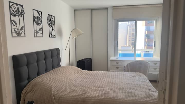 Cómodo Departamento En Güemes - Córdoba, Argentina