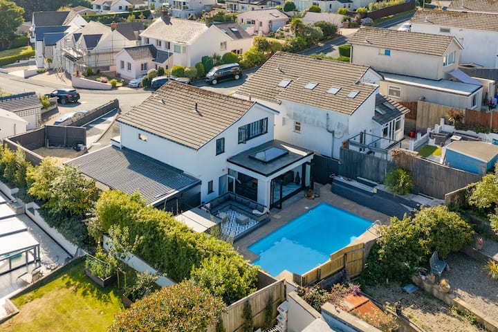 Vitamin Sea - Swimming Pool, Hot Tub, Sea Views - Saundersfoot