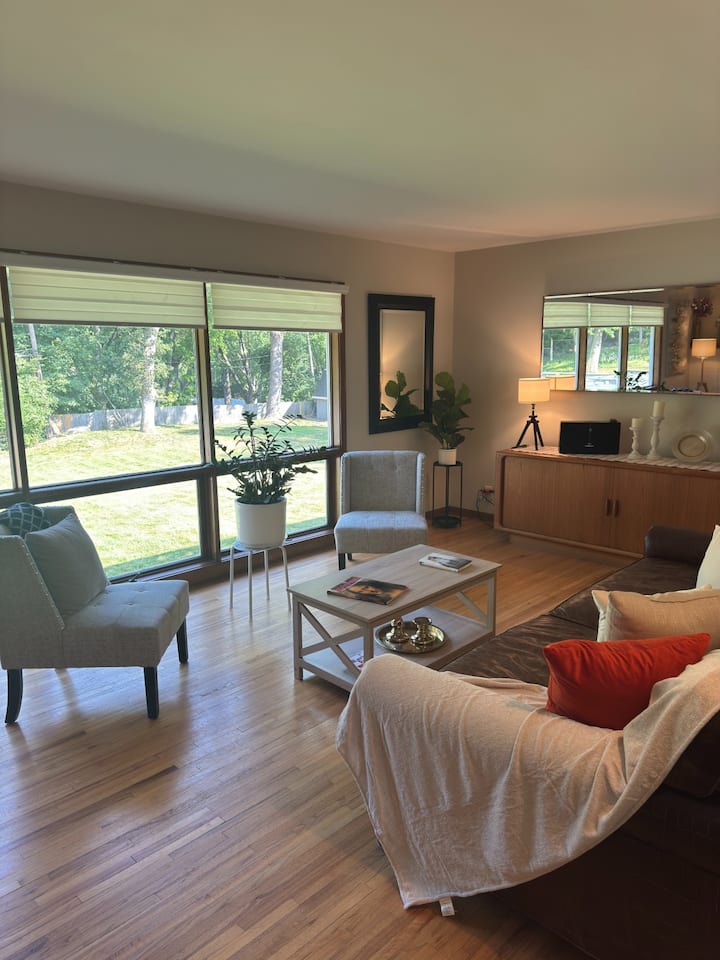 Woodland Vista Retreat - Wayzata, MN